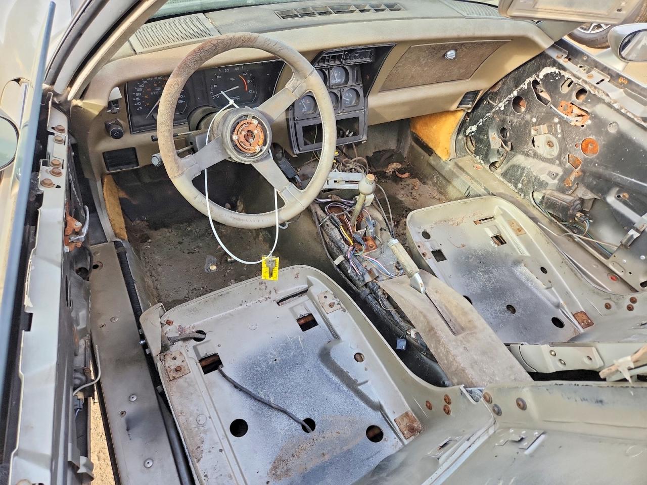 1982 CHEVROLET CORVETTE