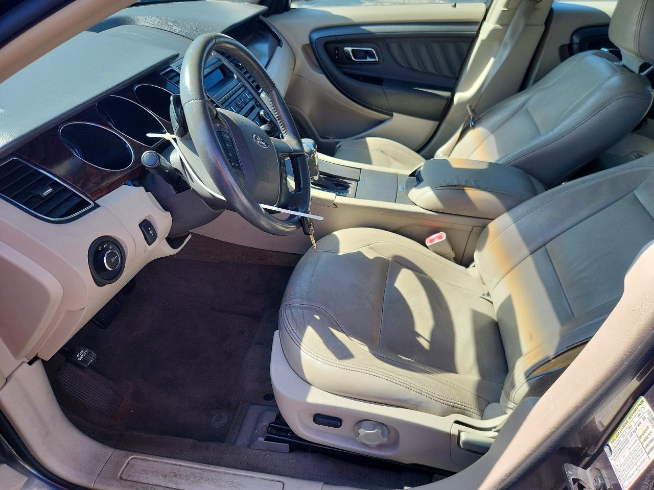 2011 FORD TAURUS