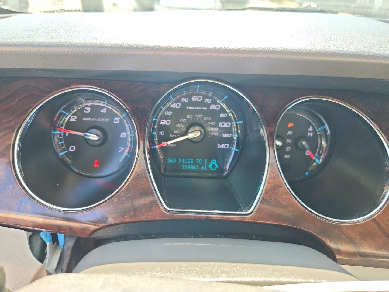 2011 FORD TAURUS