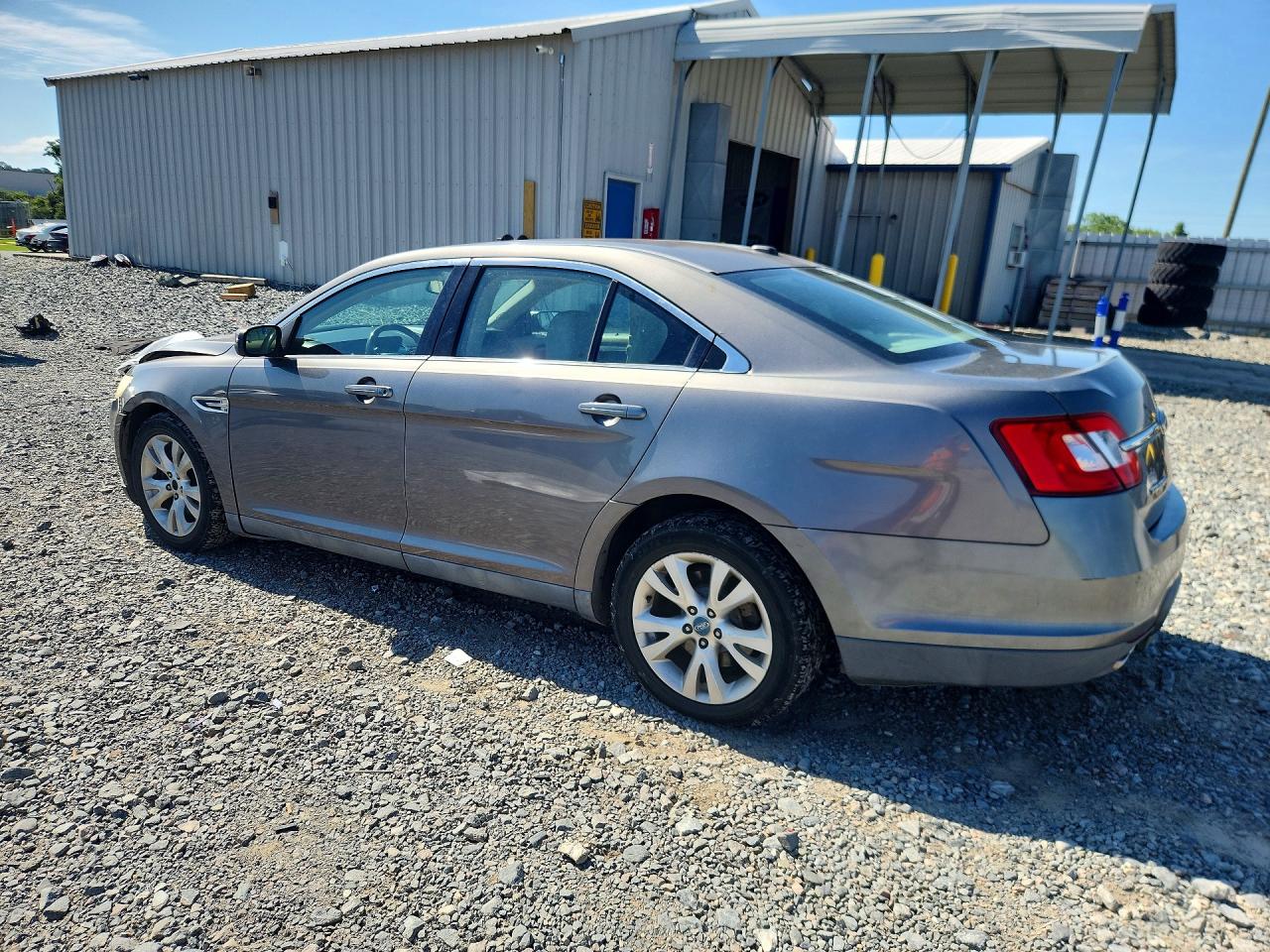 2011 FORD TAURUS