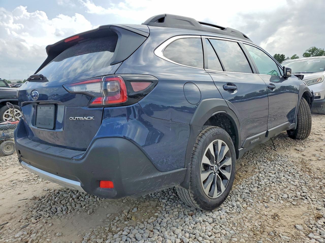 2025 SUBARU OUTBACK