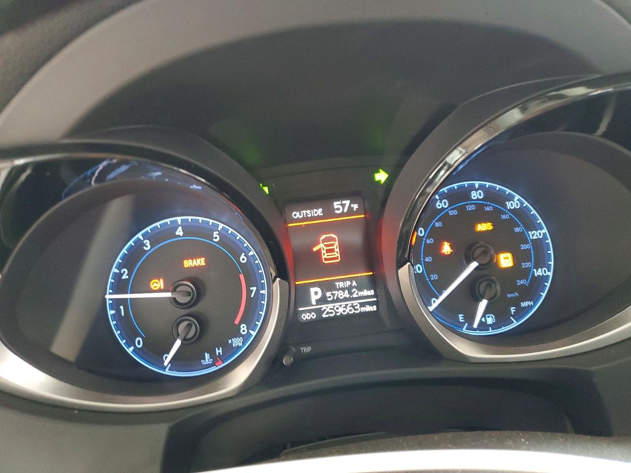 2016 TOYOTA COROLLA