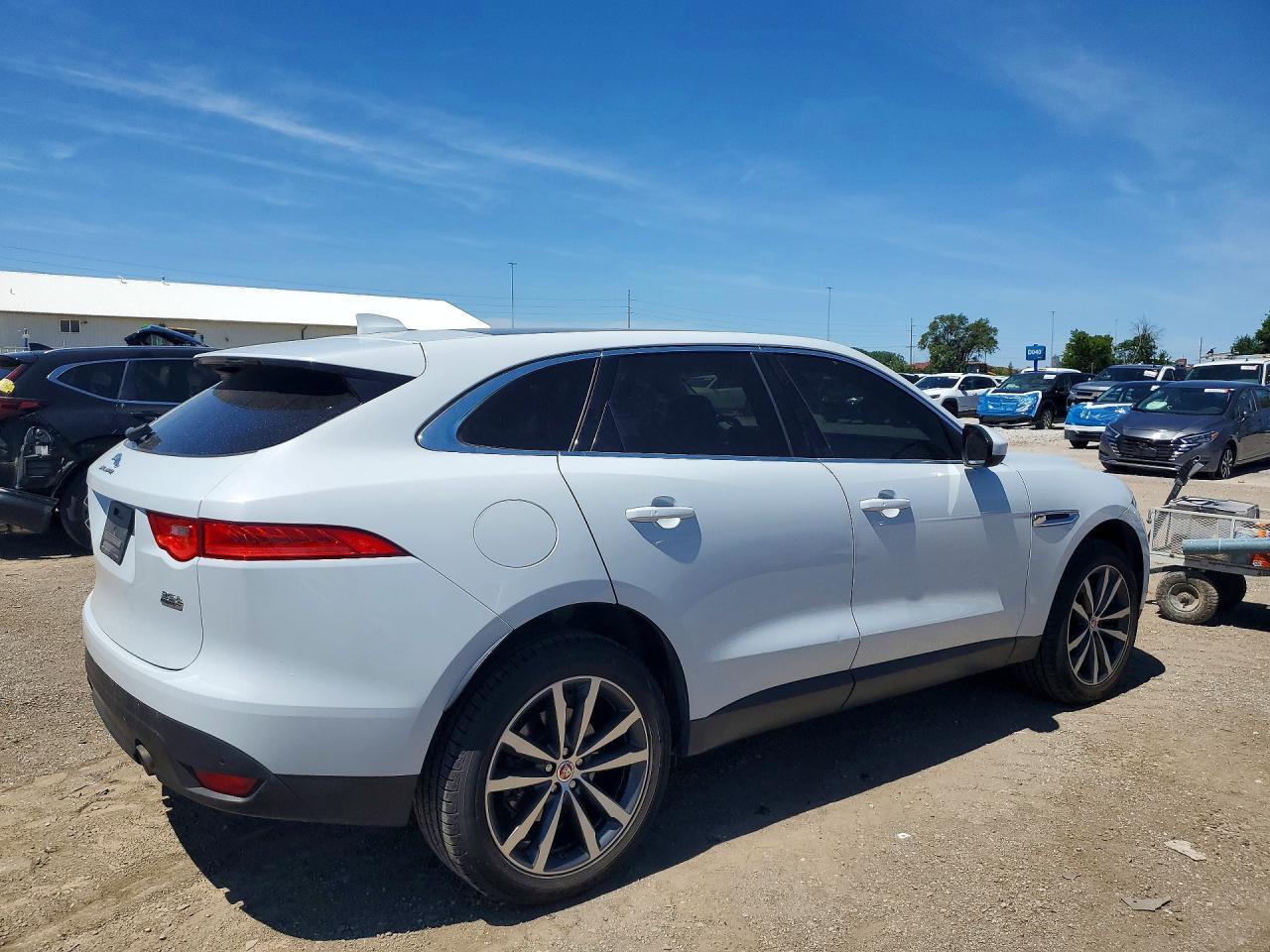 2017 JAGUAR F-PACE