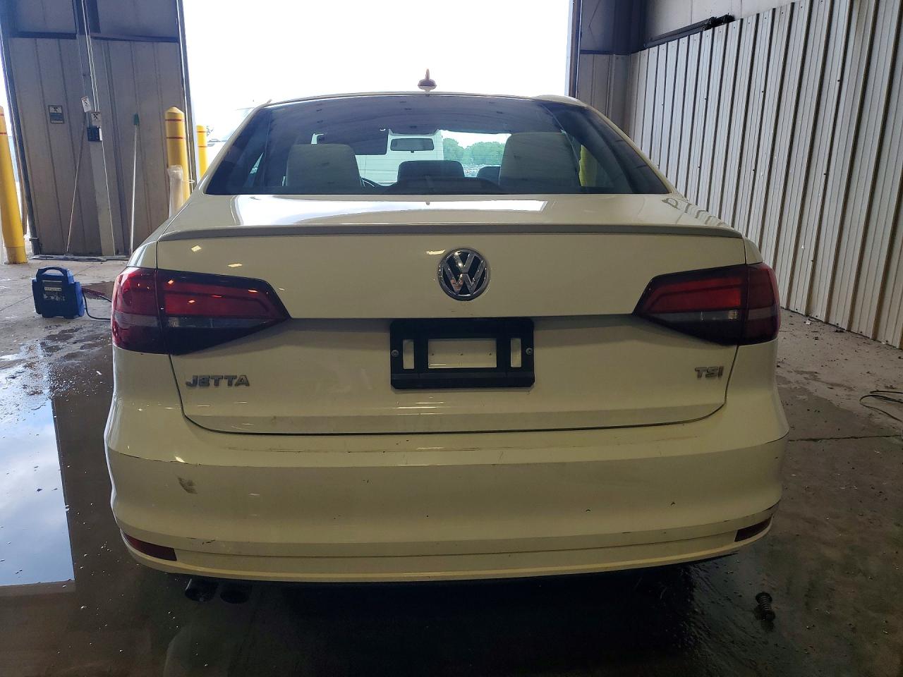 2016 VOLKSWAGEN JETTA