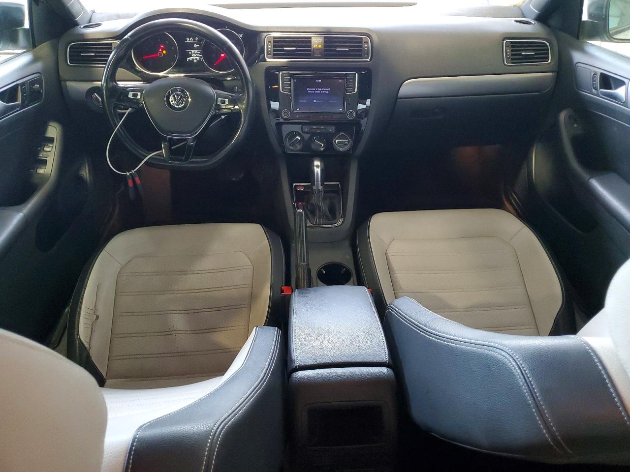 2016 VOLKSWAGEN JETTA