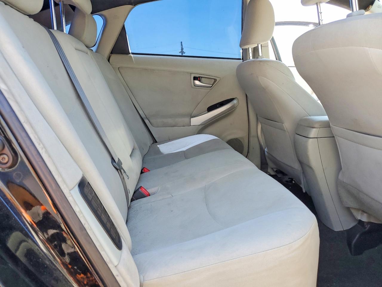 2014 TOYOTA PRIUS