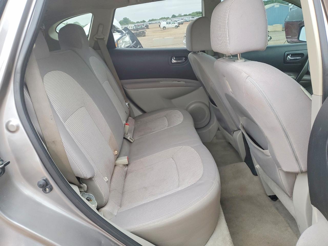 2013 NISSAN ROGUE