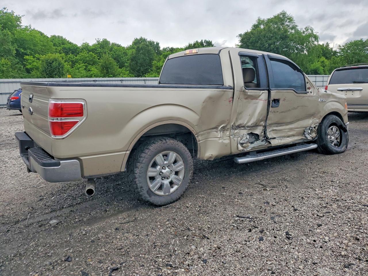 2010 FORD F150
