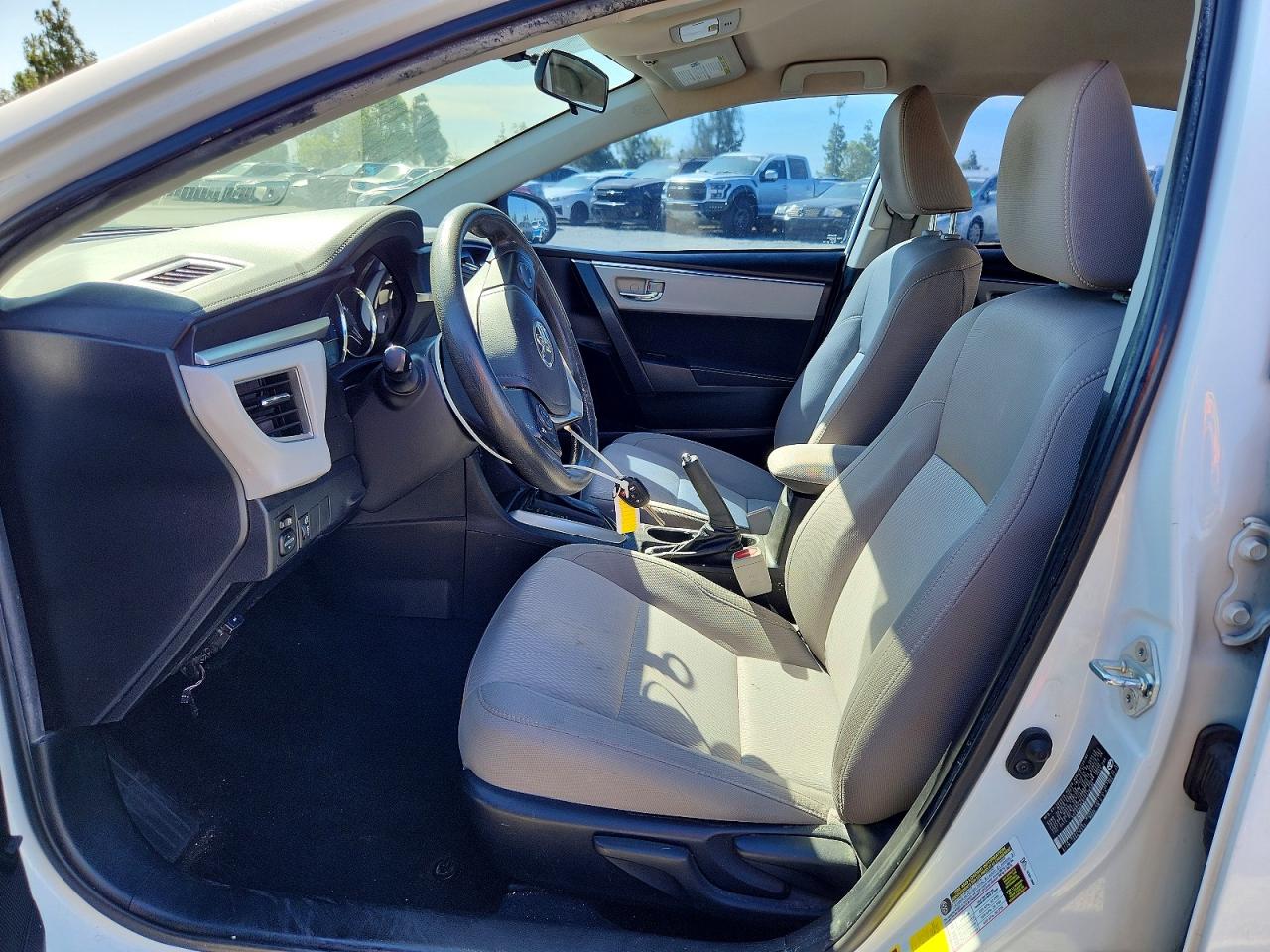 2015 TOYOTA COROLLA