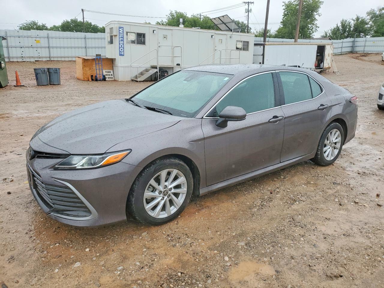 2024 TOYOTA CAMRY