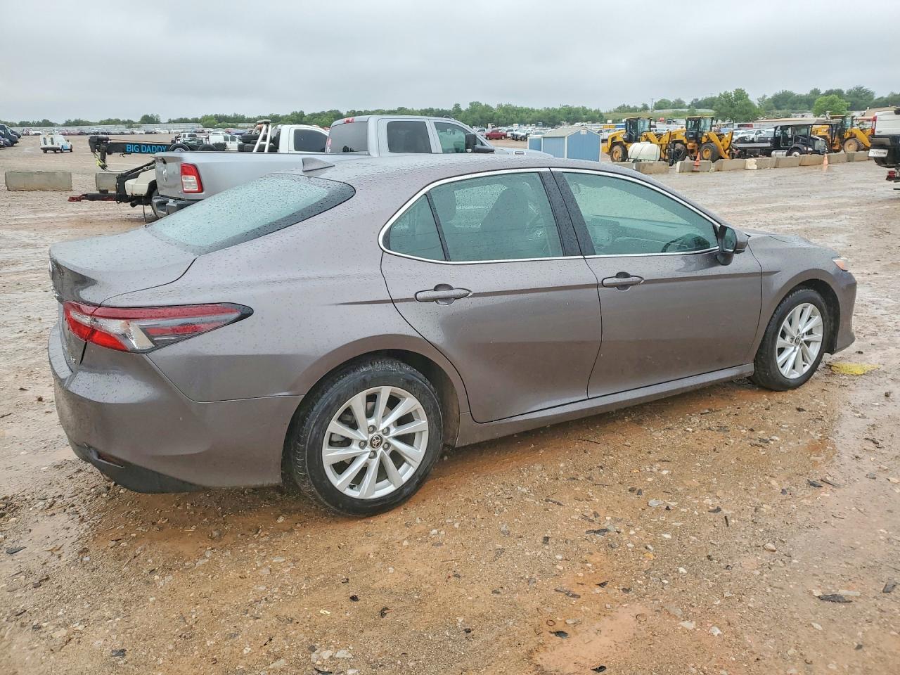 2024 TOYOTA CAMRY