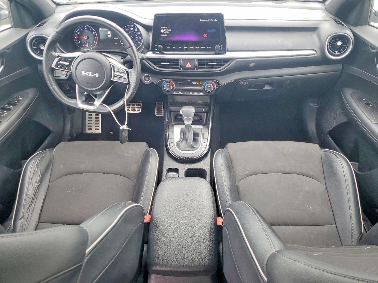 2024 KIA FORTE