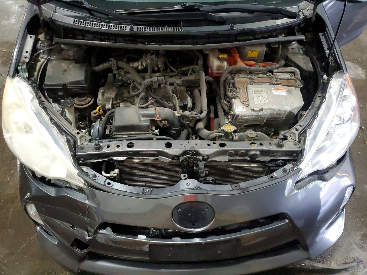 2013 TOYOTA PRIUS