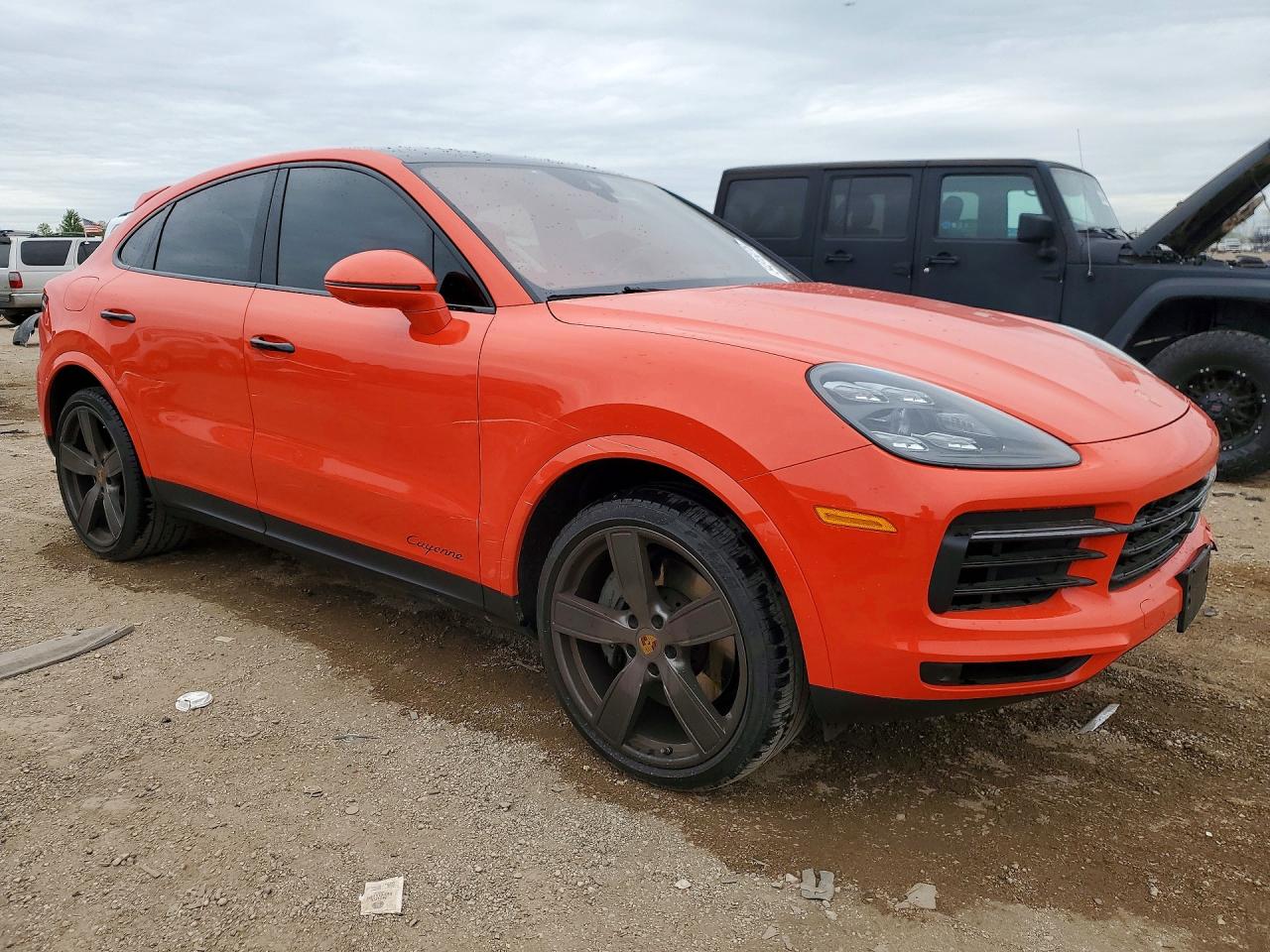 2020 PORSCHE CAYENNE