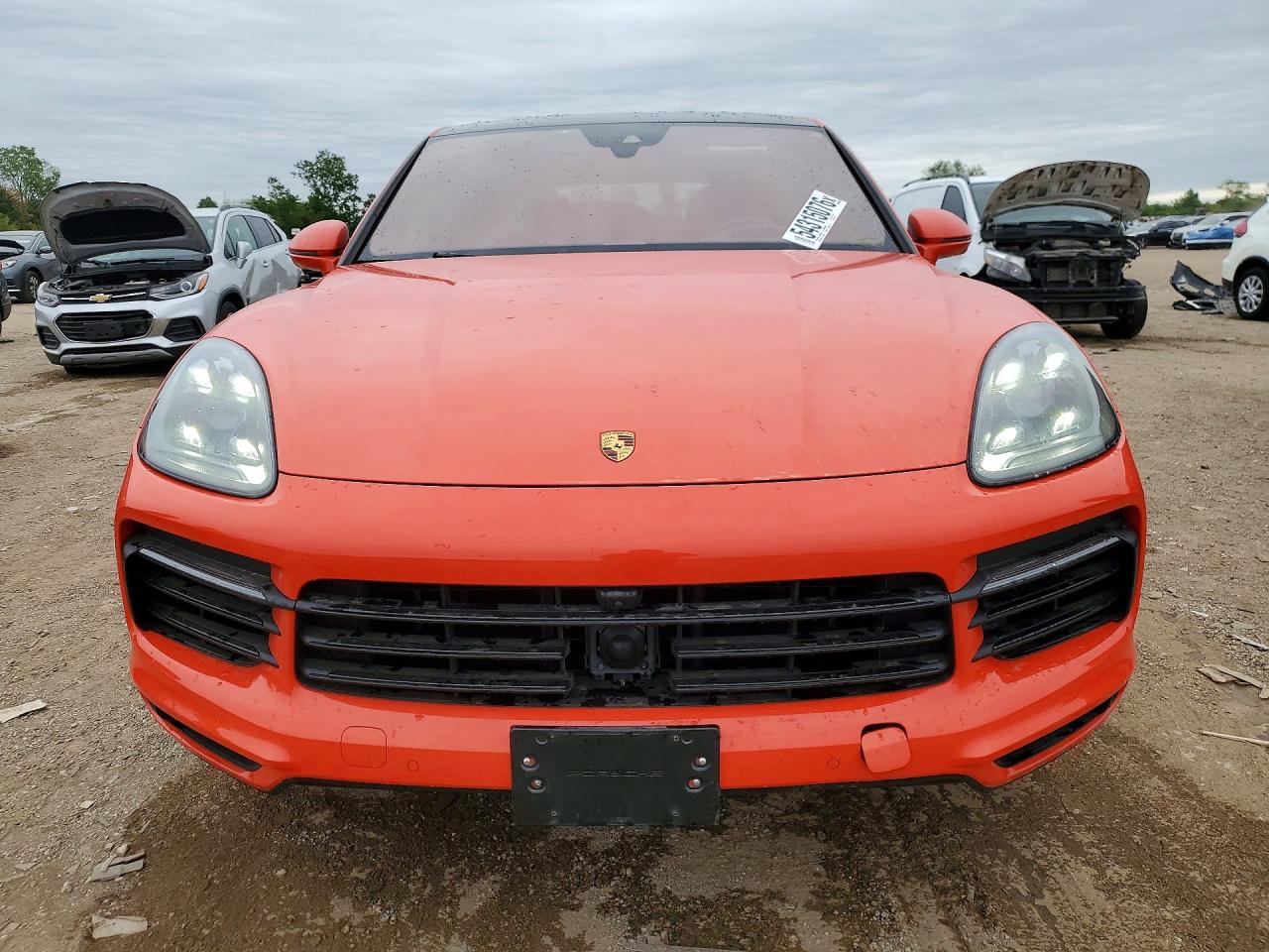 2020 PORSCHE CAYENNE