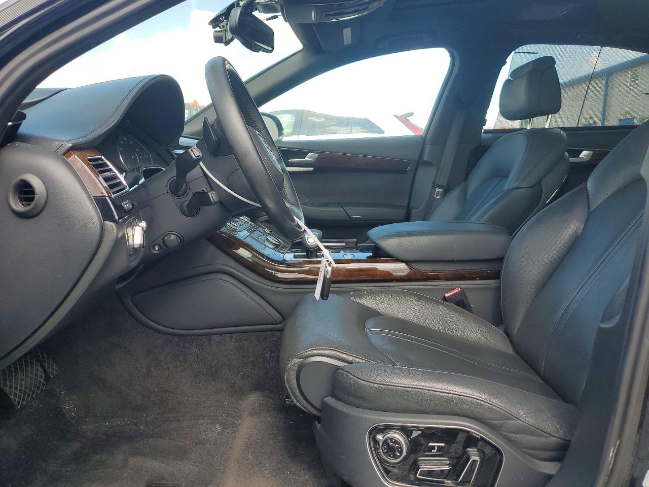 2015 AUDI A8