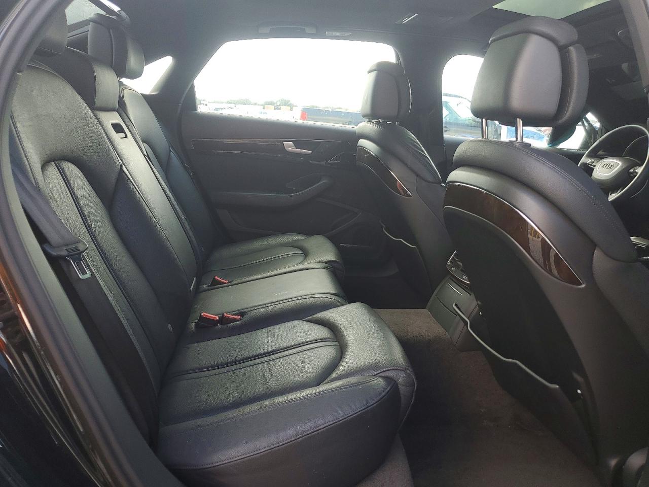 2015 AUDI A8