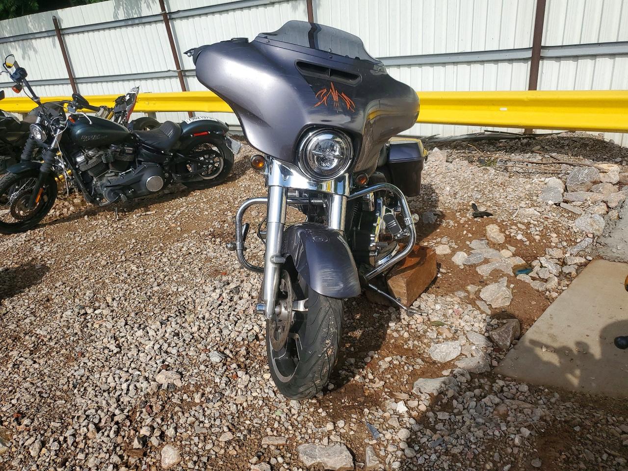 2014 HARLEY-DAVIDSON FL