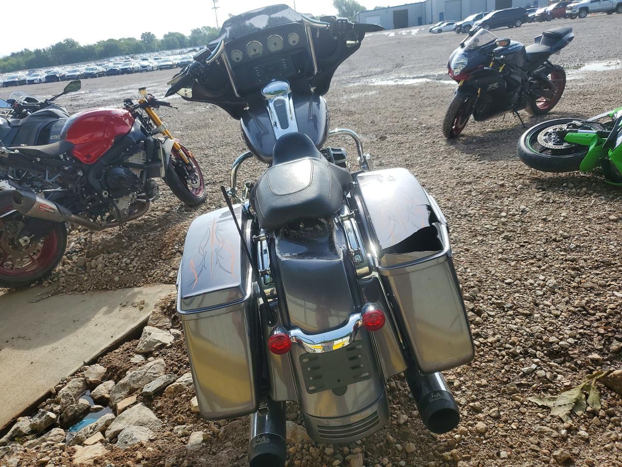 2014 HARLEY-DAVIDSON FL