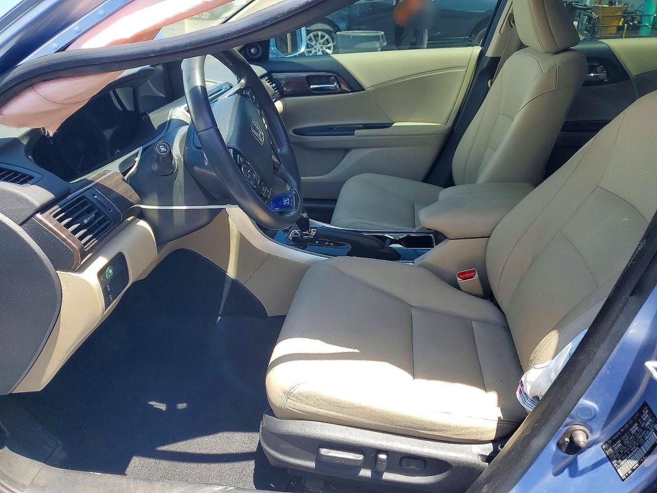 2017 HONDA ACCORD