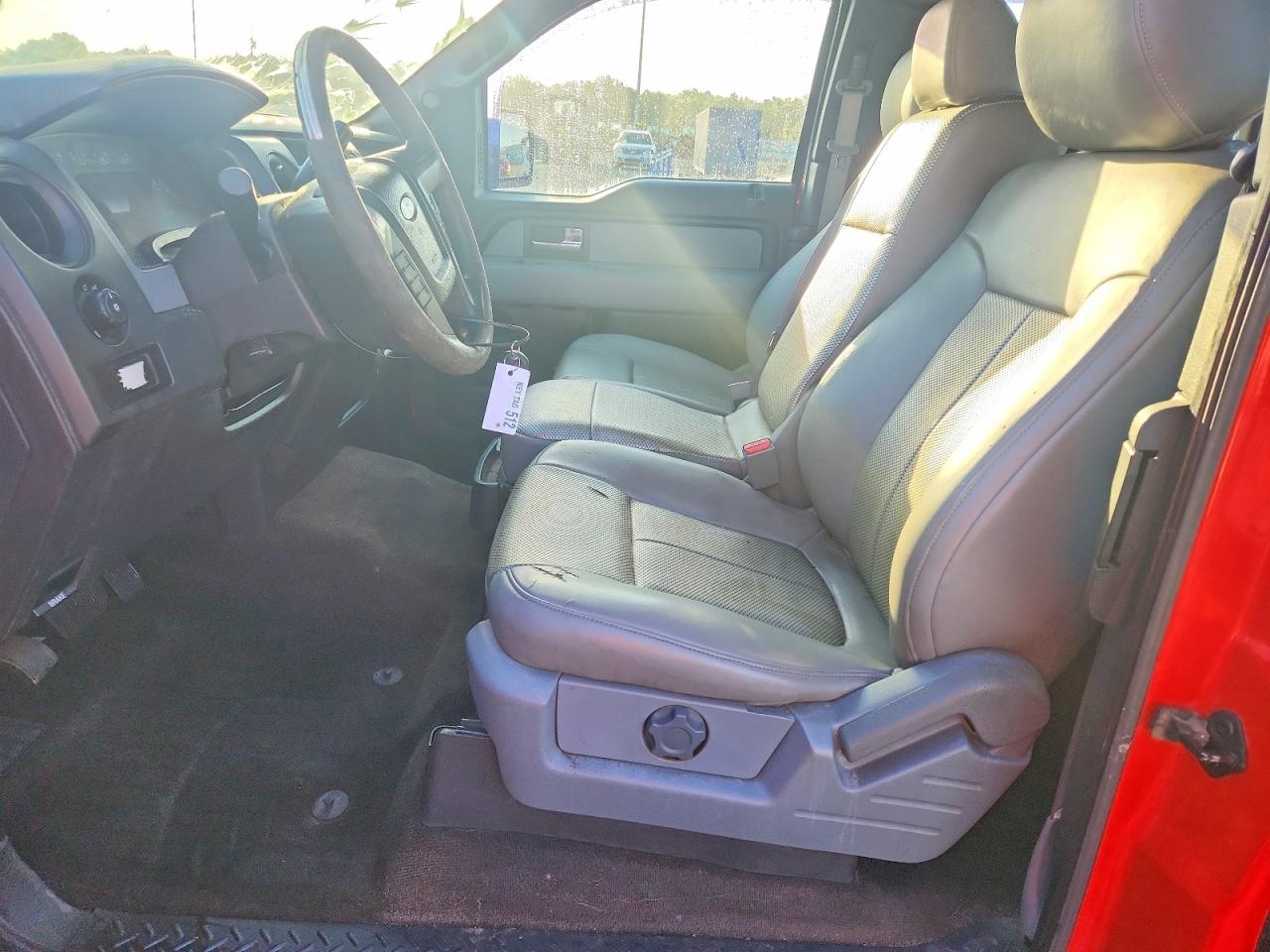 2013 FORD F150