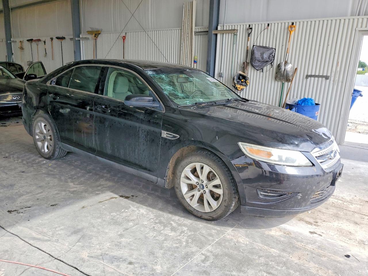 2010 FORD TAURUS