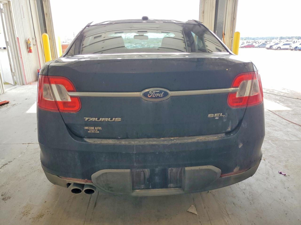 2010 FORD TAURUS