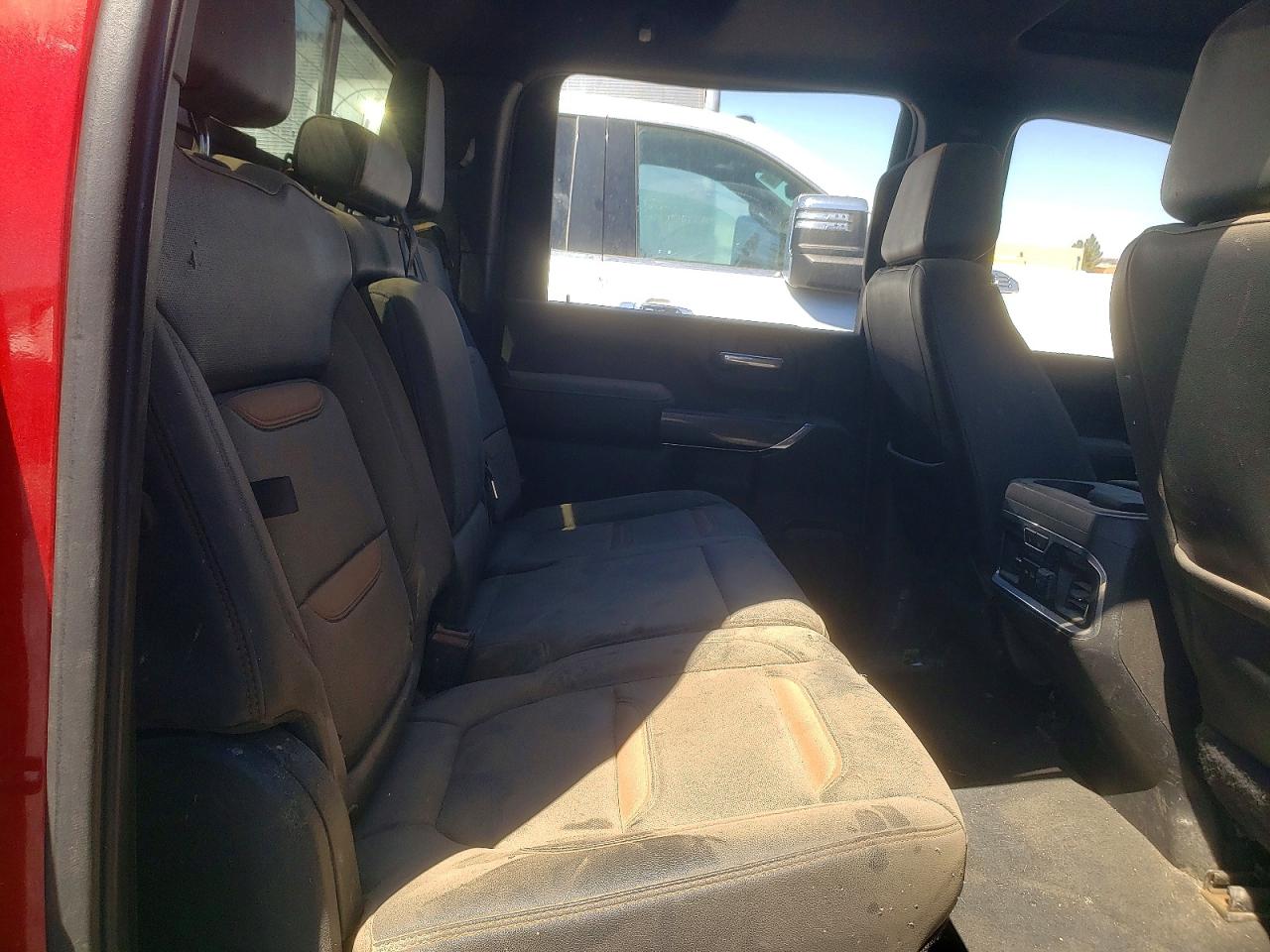 2023 GMC SIERRA