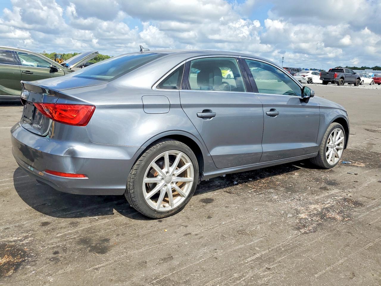 2015 AUDI A3