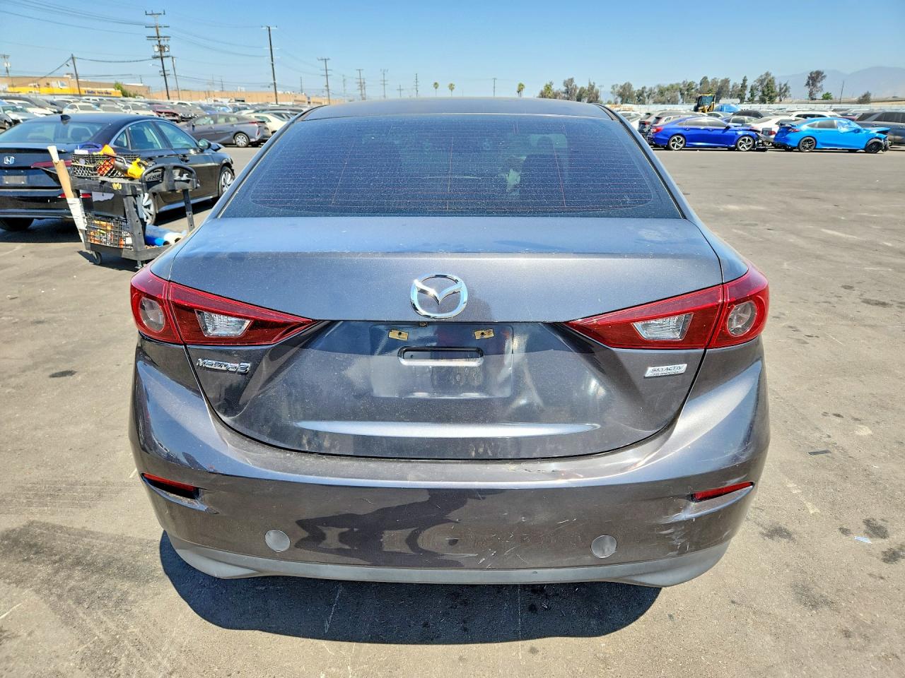 2016 MAZDA 3