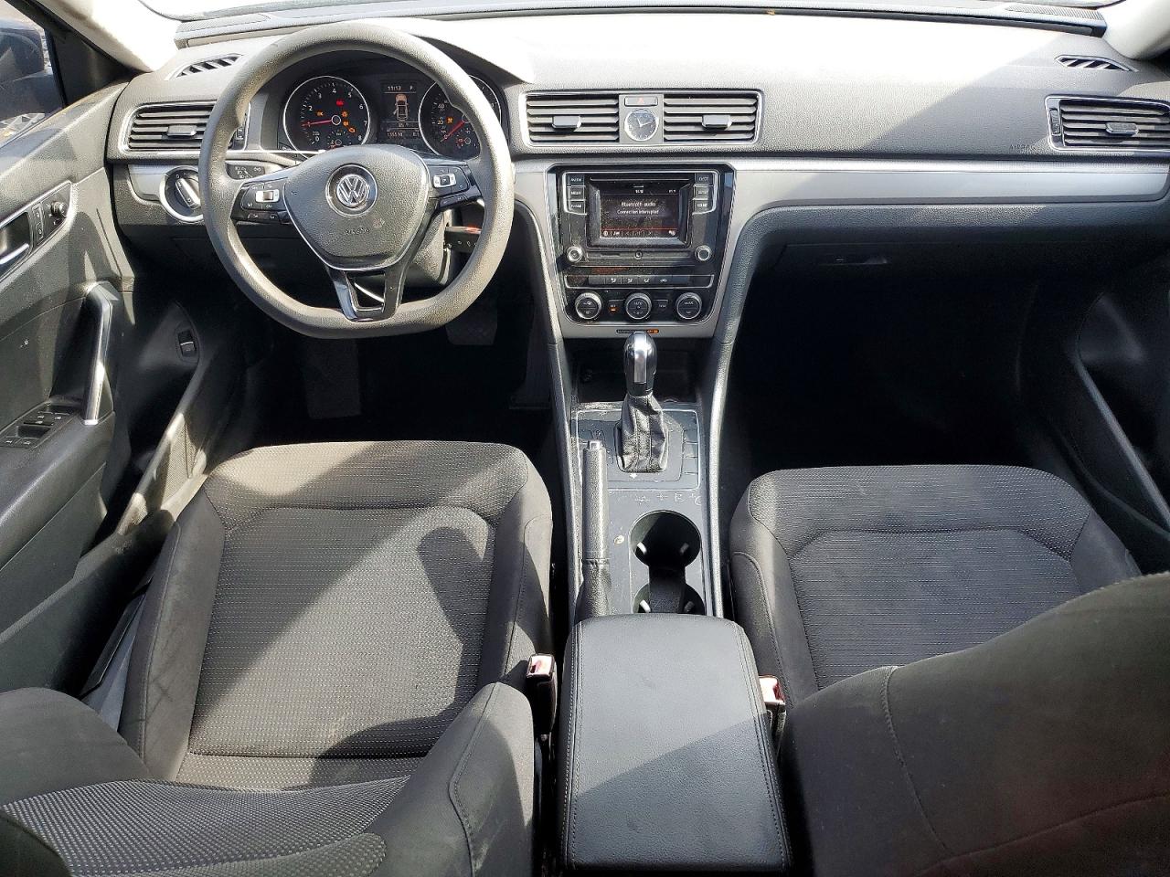 2016 VOLKSWAGEN PASSAT