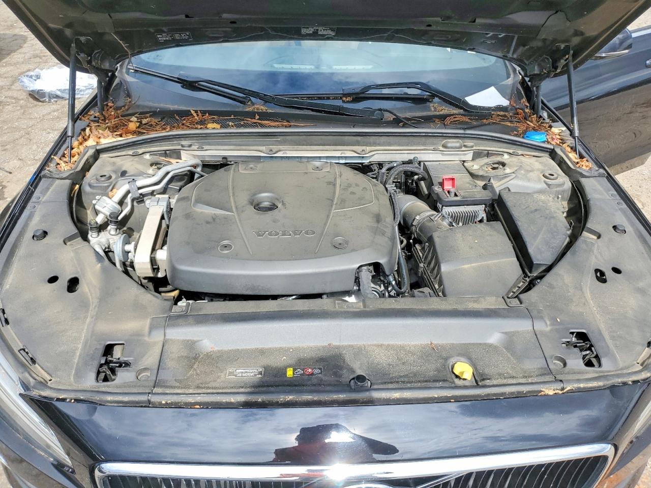 2018 VOLVO S90
