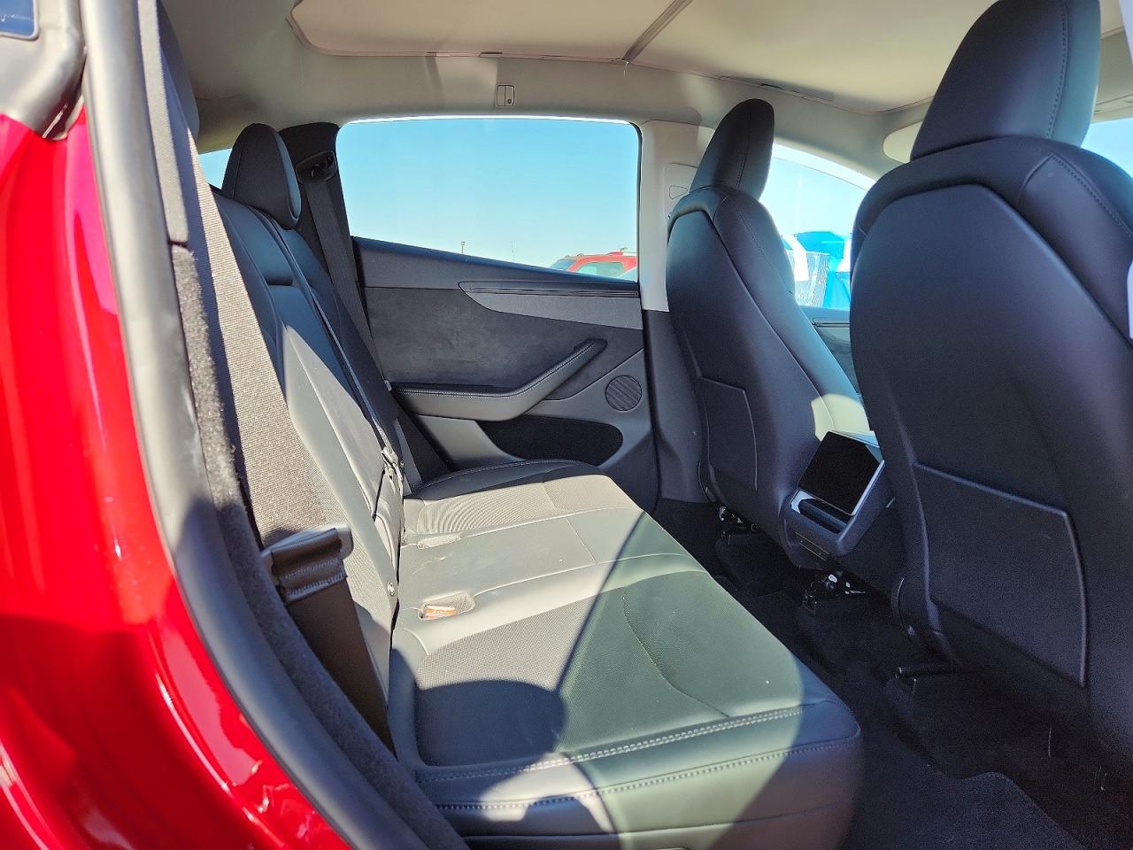 2026 TESLA MODEL Y