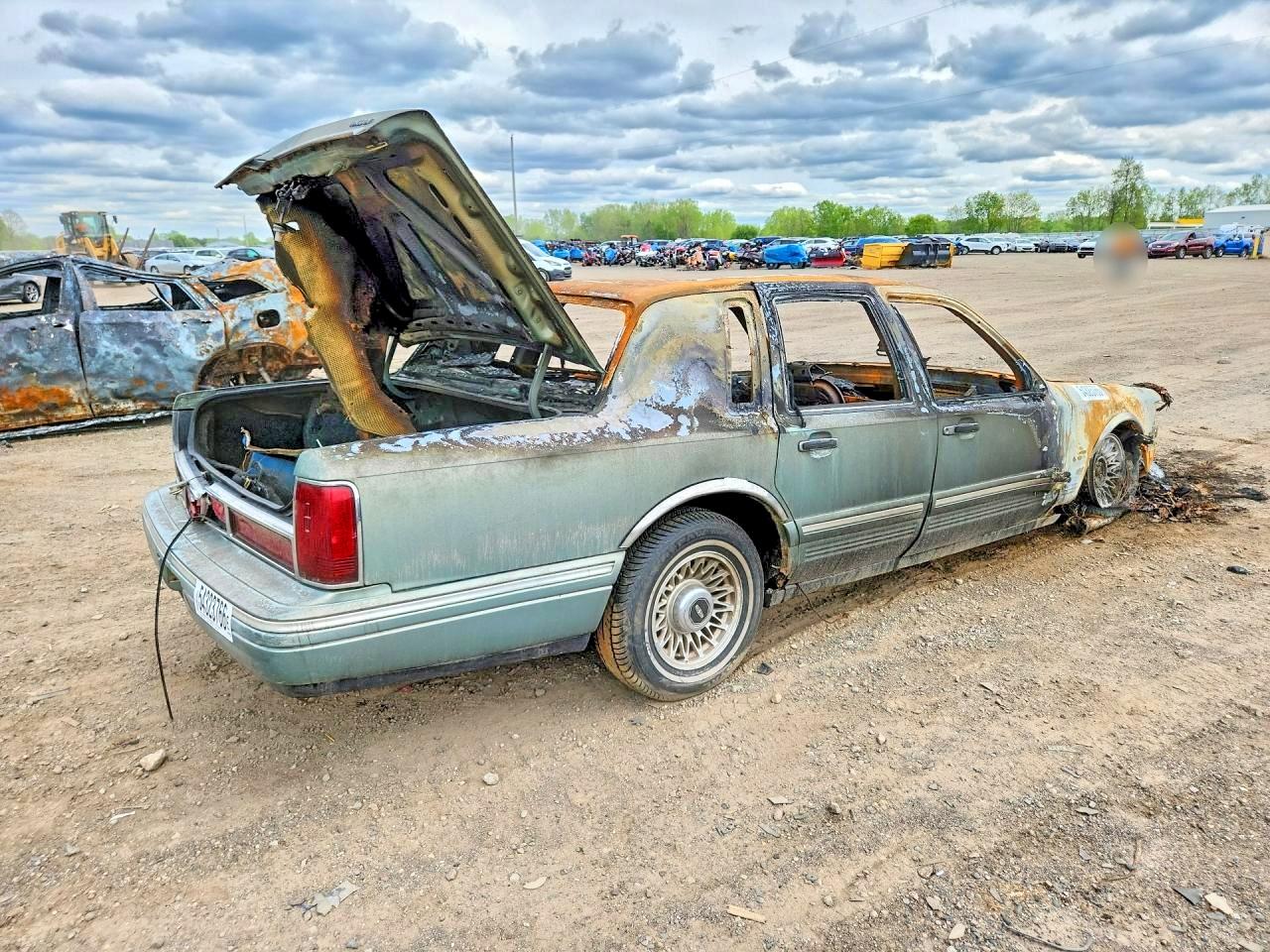 1995 LINCOLN TOWNCAR