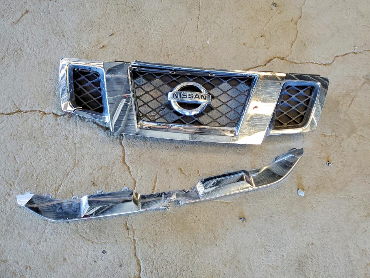 2016 NISSAN FRONTIER