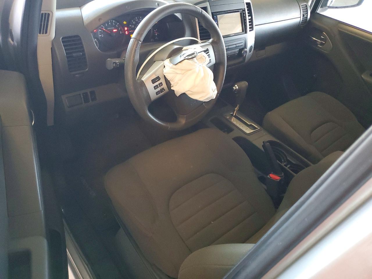 2016 NISSAN FRONTIER