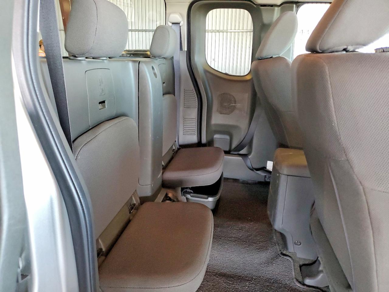 2016 NISSAN FRONTIER