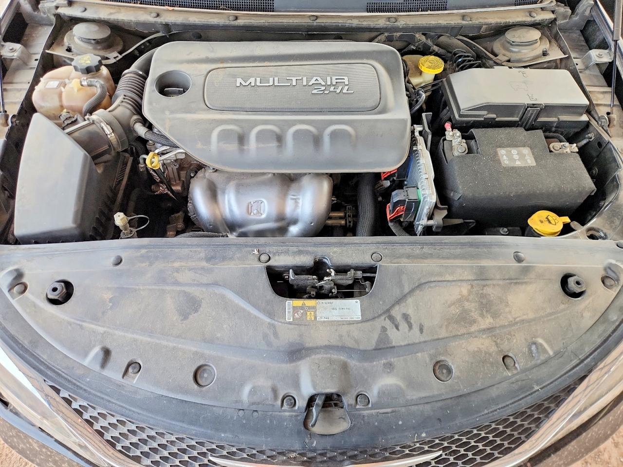 2016 CHRYSLER 200