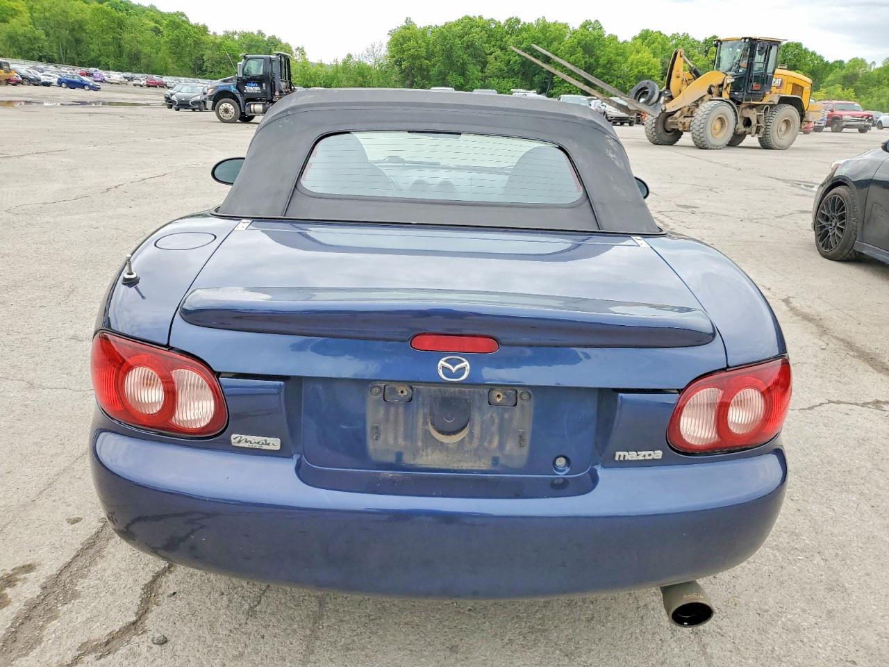 2003 MAZDA MX5