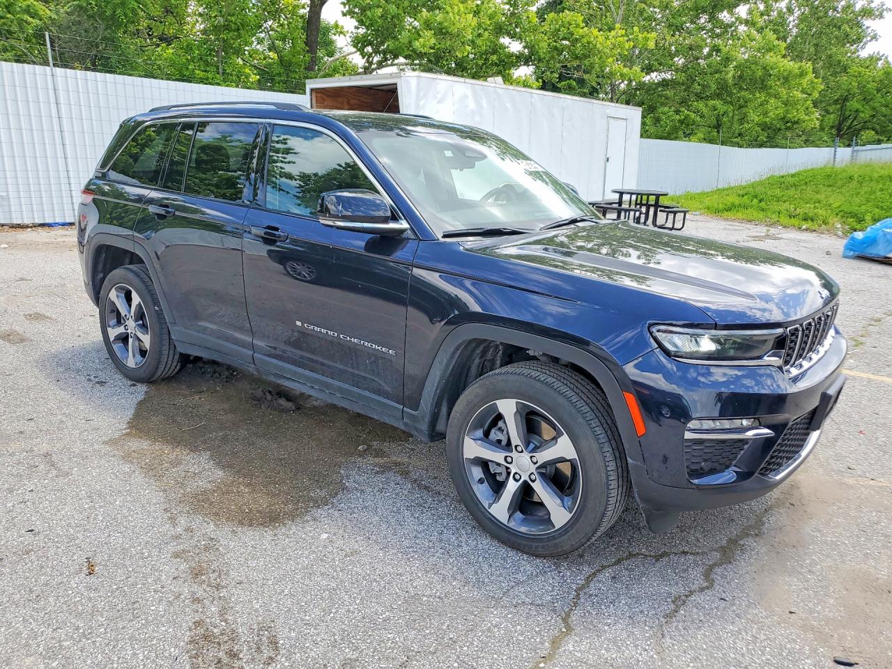2023 JEEP CHEROKEE