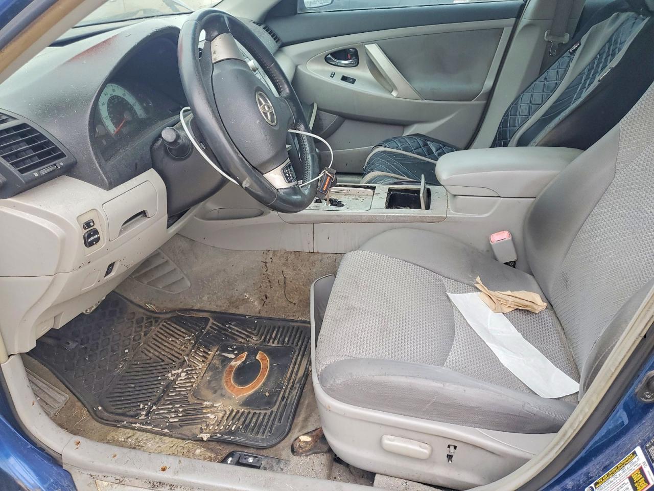 2010 TOYOTA CAMRY