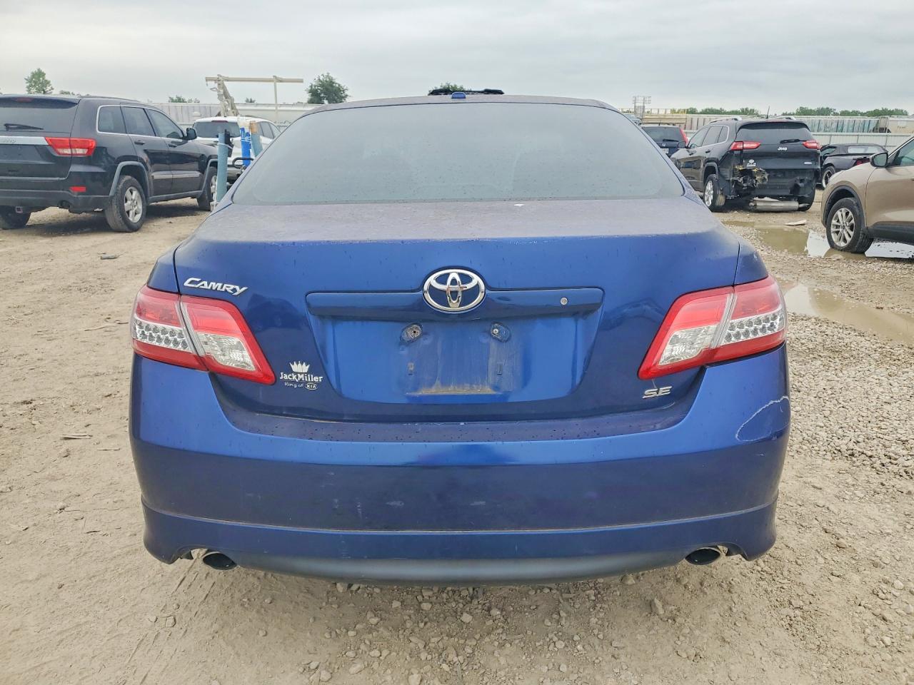 2010 TOYOTA CAMRY