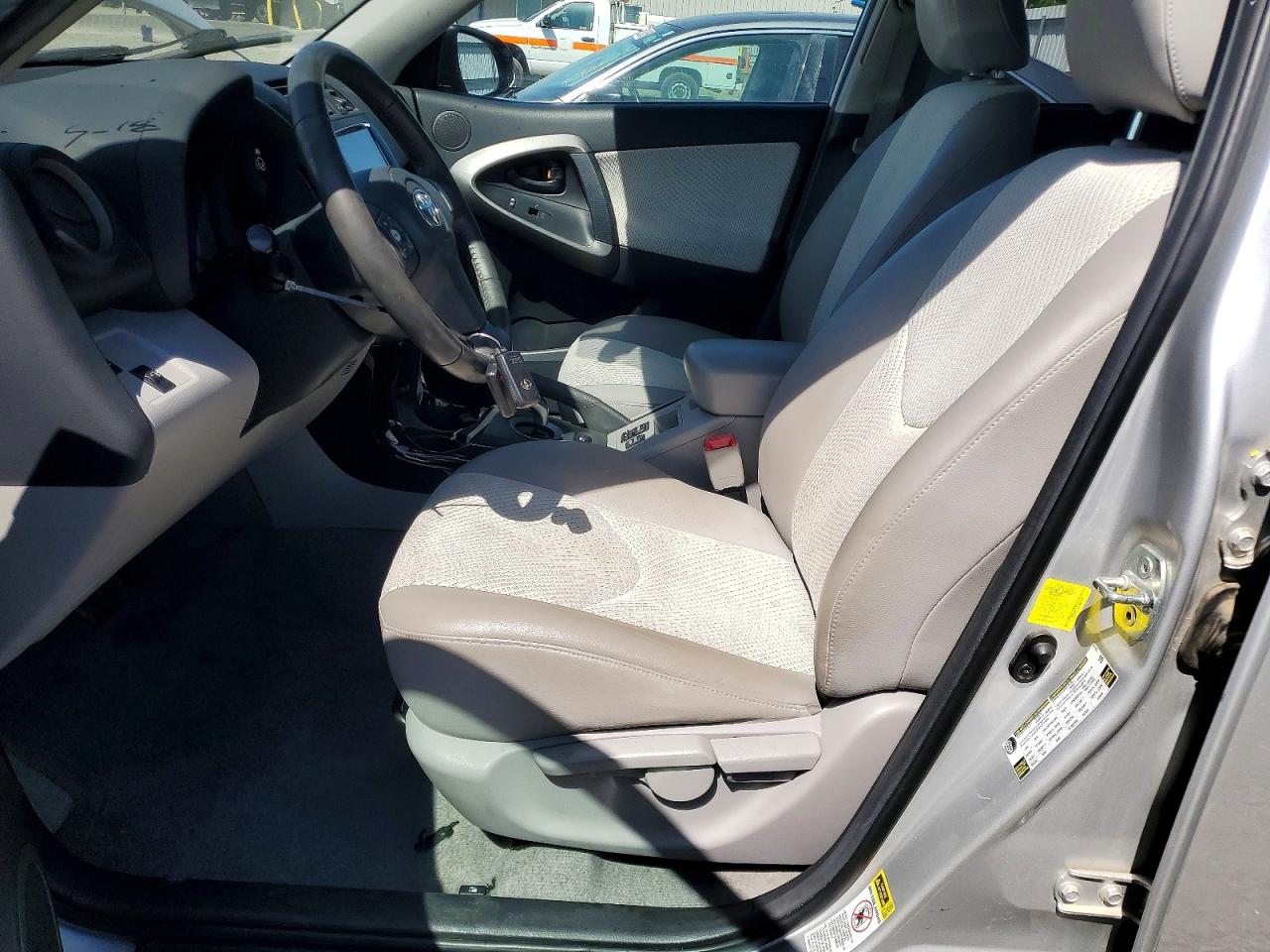 2012 TOYOTA RAV4