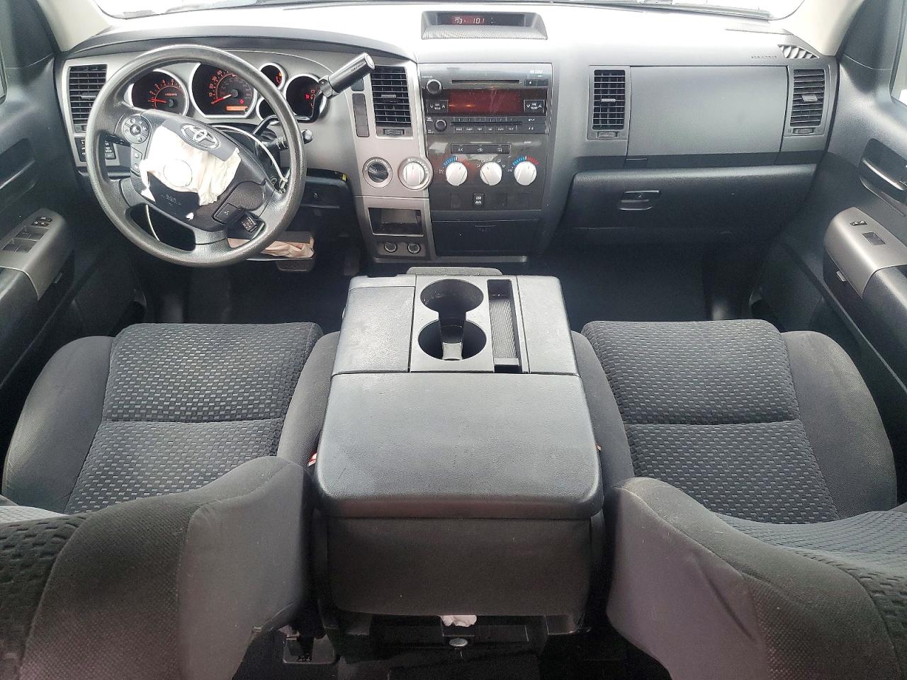 2011 TOYOTA TUNDRA