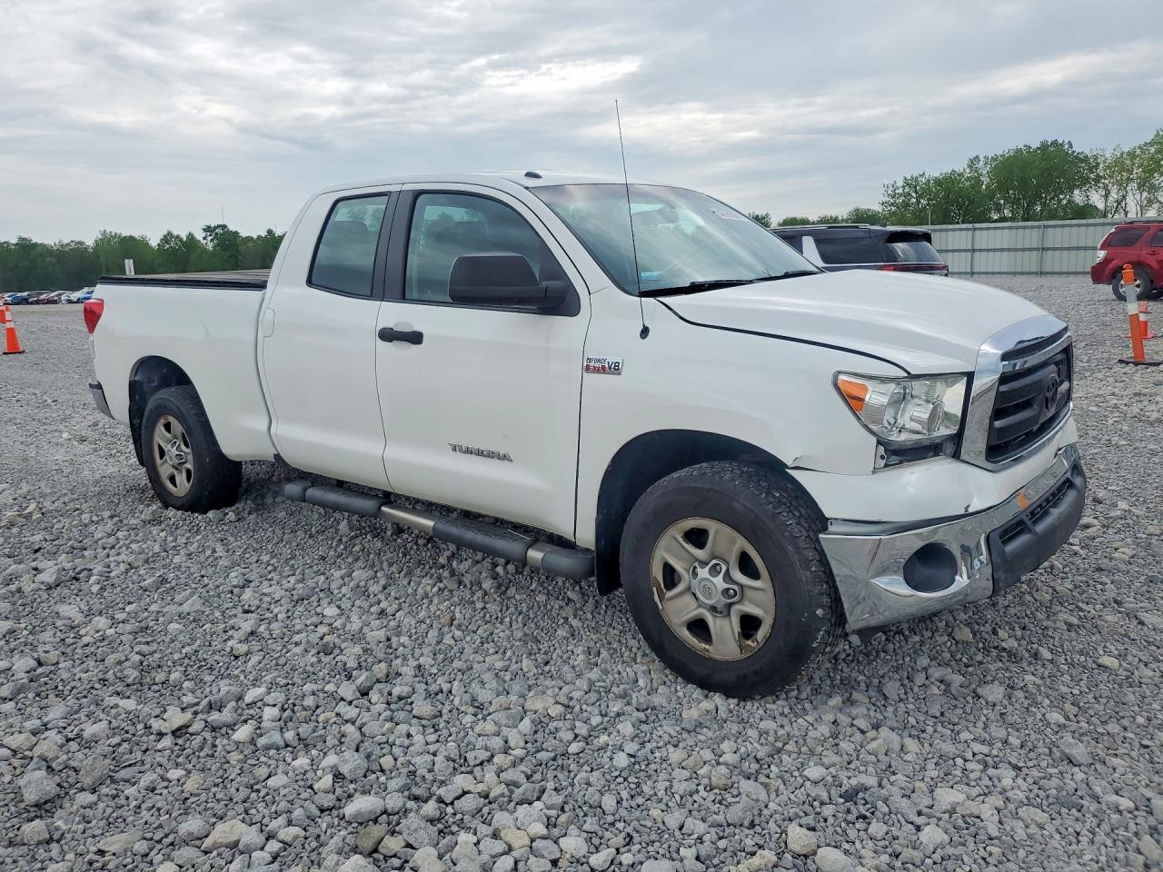 2011 TOYOTA TUNDRA