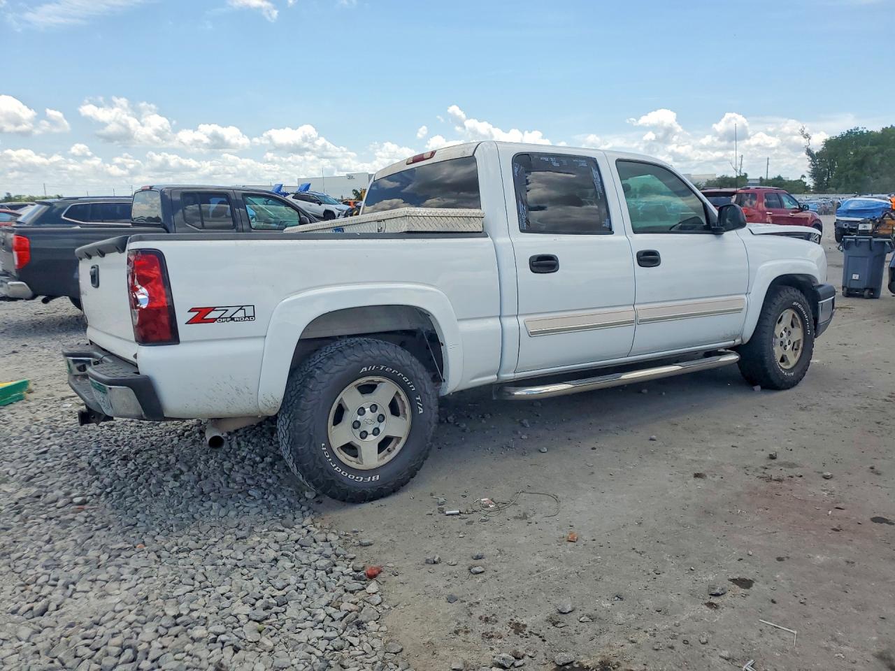 2004 CHEVROLET SILVERADO