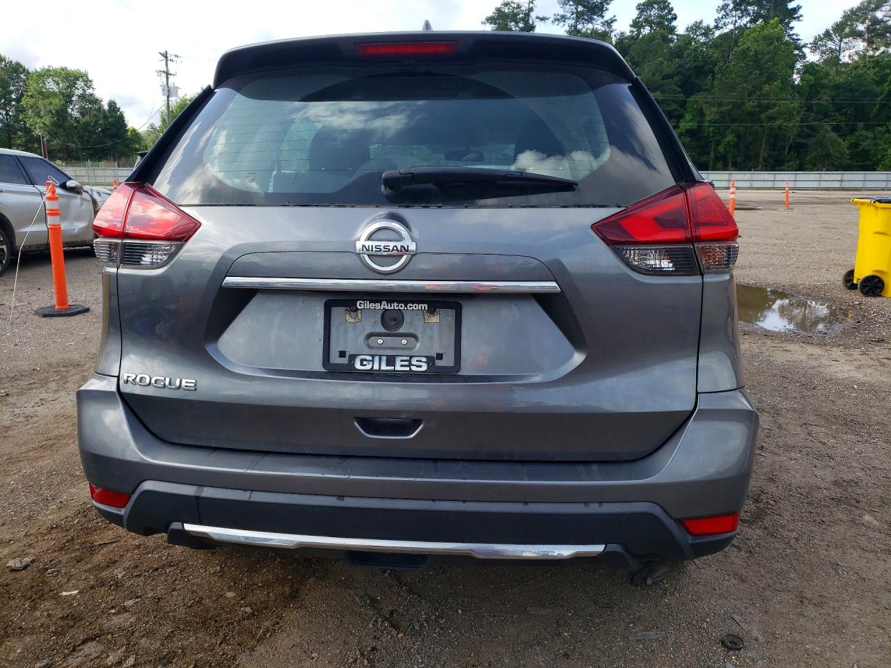 2017 NISSAN ROGUE