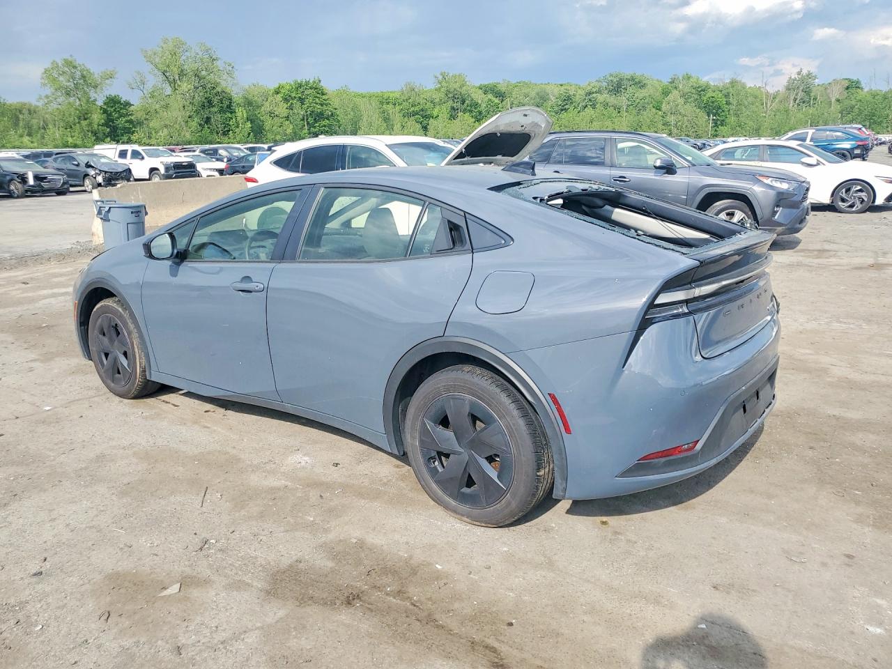 2026 TOYOTA PRIUS