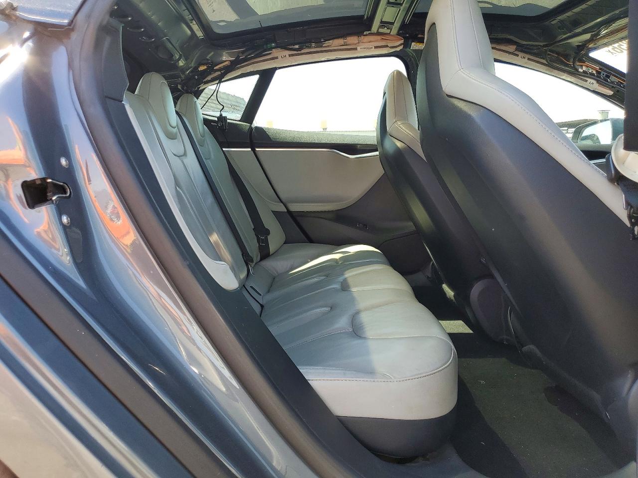 2012 TESLA MODEL S