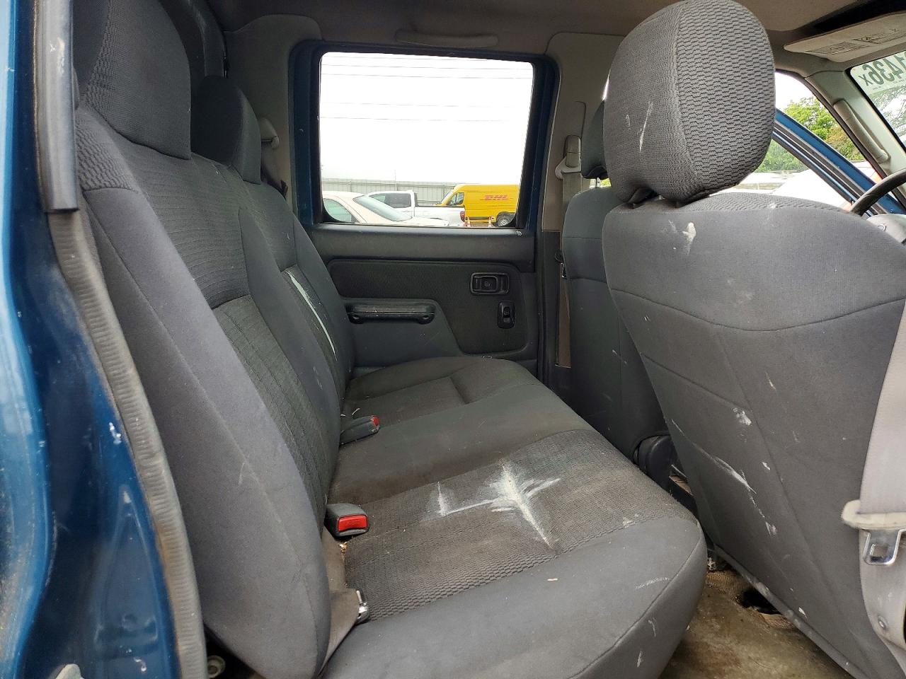 2004 NISSAN FRONTIER